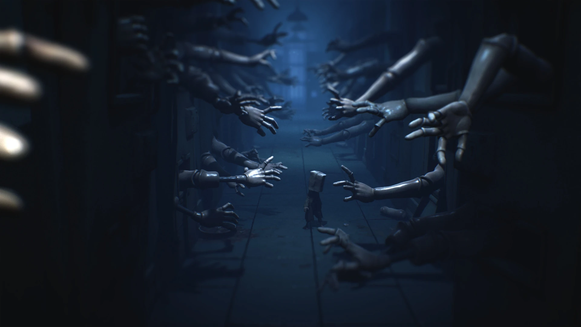 Little Nightmares II: Digital Deluxe Enhanced Edition Gameplay Screenshots 2